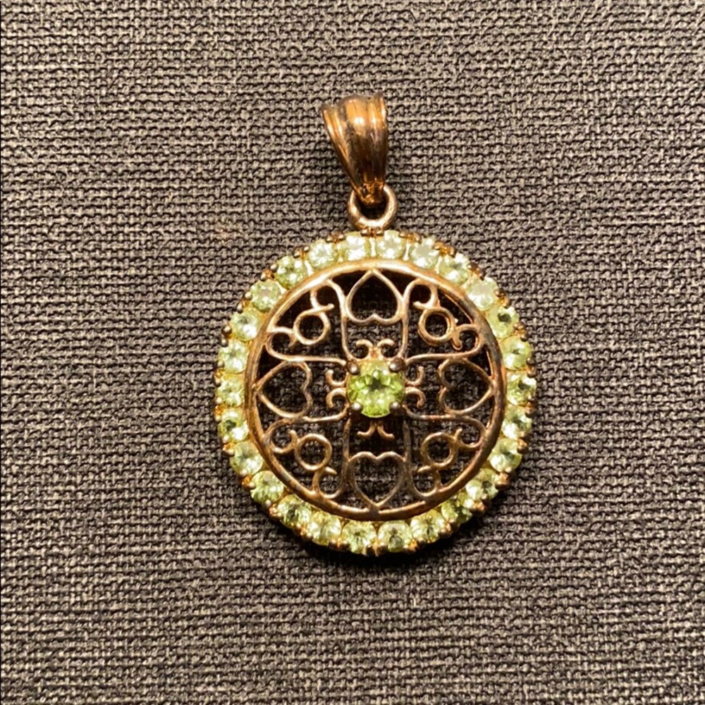 .925 Sterling Peridot Pendant Chateau D’Argent